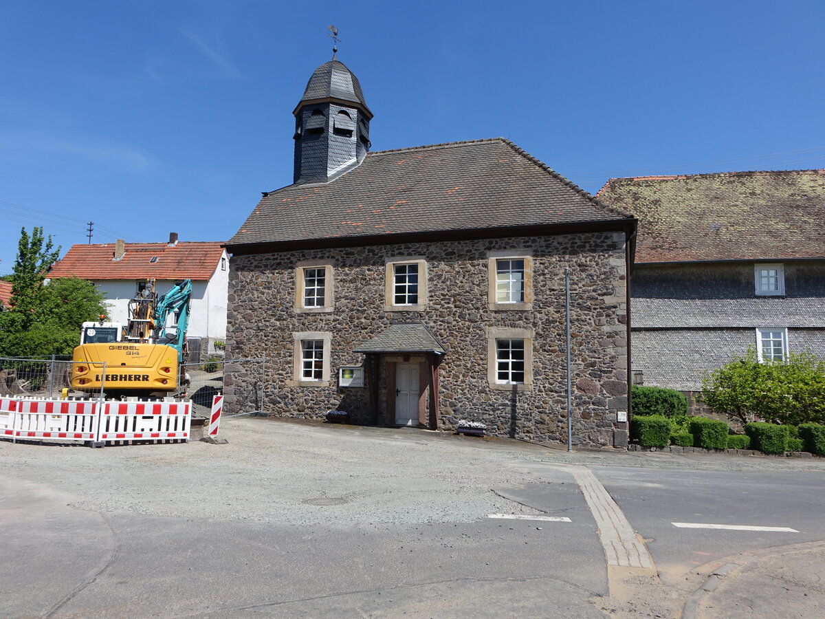 Rlfenrod, evangelische St. Martin Kirche in der Ehringshuser Strae (15.05.2022)