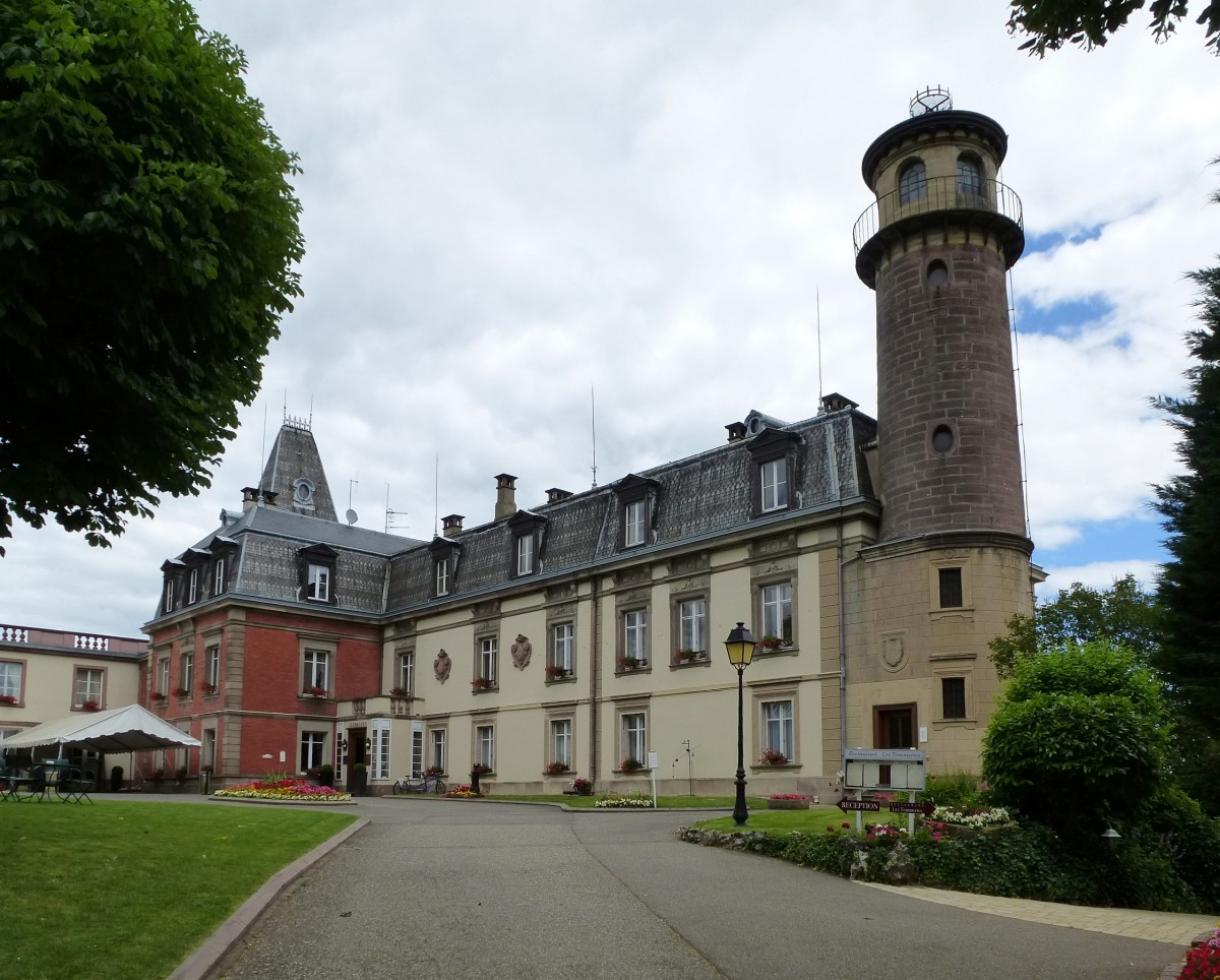 Rufach (Rouffach), Auffahrt und Hoteleingang am Schlo von Isenbourg, Juni 2013