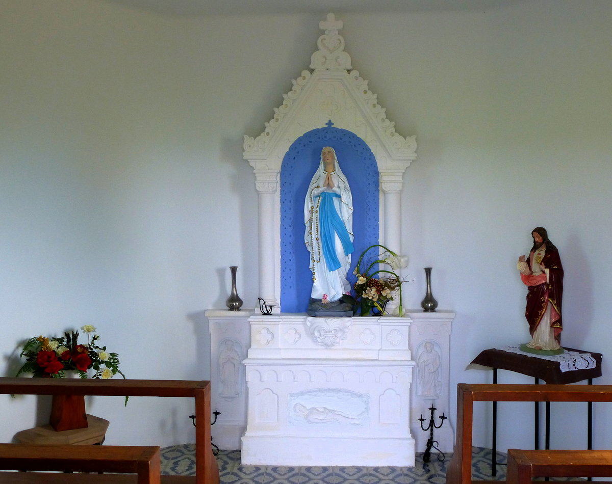 Rumersheim, der Altar in der Kapelle  Unserer Lieben Frau , Juni 2017