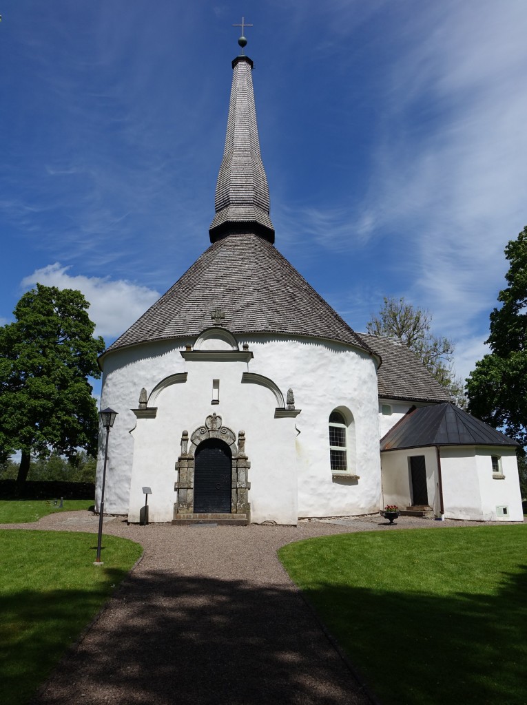 Rundkirche von Skrstorp, Rundkirche erbaut im 12. Jahrhundert, Gemeinde Falkping (14.06.2015)