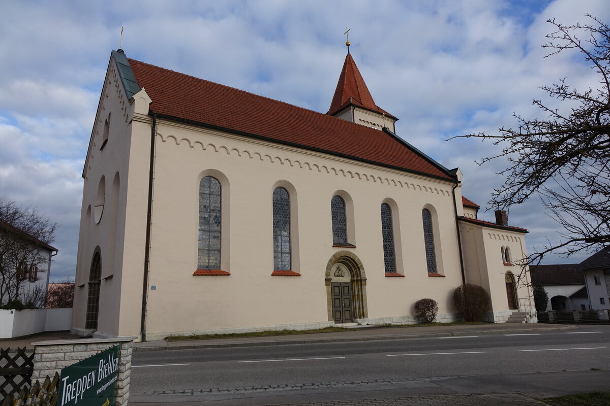 Rupertsbuch, Pfarrkirche St. Michael, neuromansiche Saalkirche mit Steildach, erbaut 1897 (24.12.2014)
