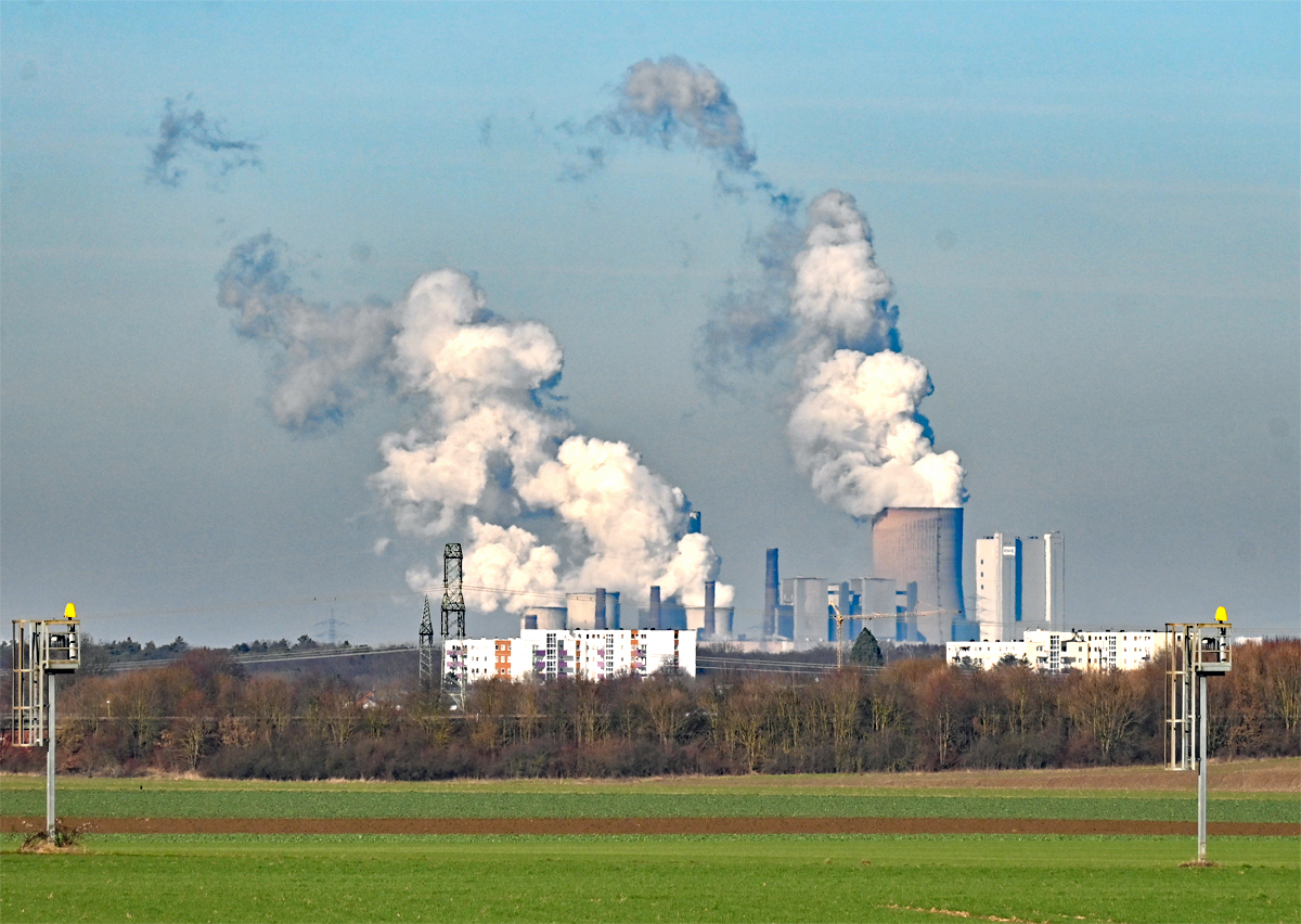 RWE-Kohlekraftwerk Niederauem am 09.02.2023