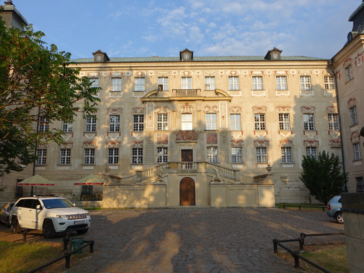 Rydzyna / Reisen, barockes Schloss der Familie Leszczyński, erbaut von 1682 bis 1695, von 1742 bis 1745 durch Baumeister Carl Martin Frantz im Rokoko-Stil umgestaltet (12.06.2021)