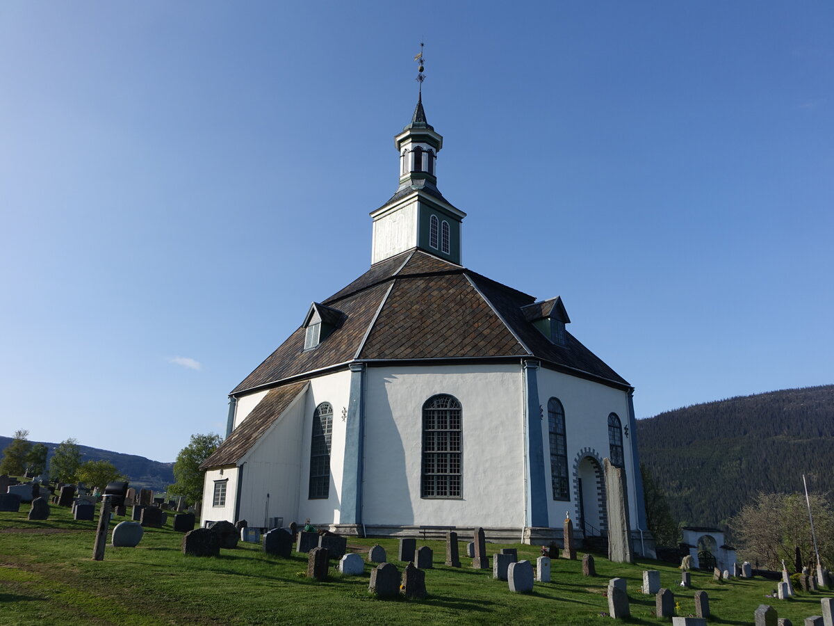Sr-Fron, evangelische Kirche, erbaut von 1786 bis 1792 durch Svend Halvorsen (25.05.2023)
