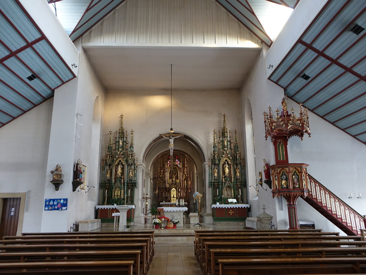 Saal an der Saale, neugotische Altre in der Kirche Hl. Dreifaltigkeit (15.10.2018)