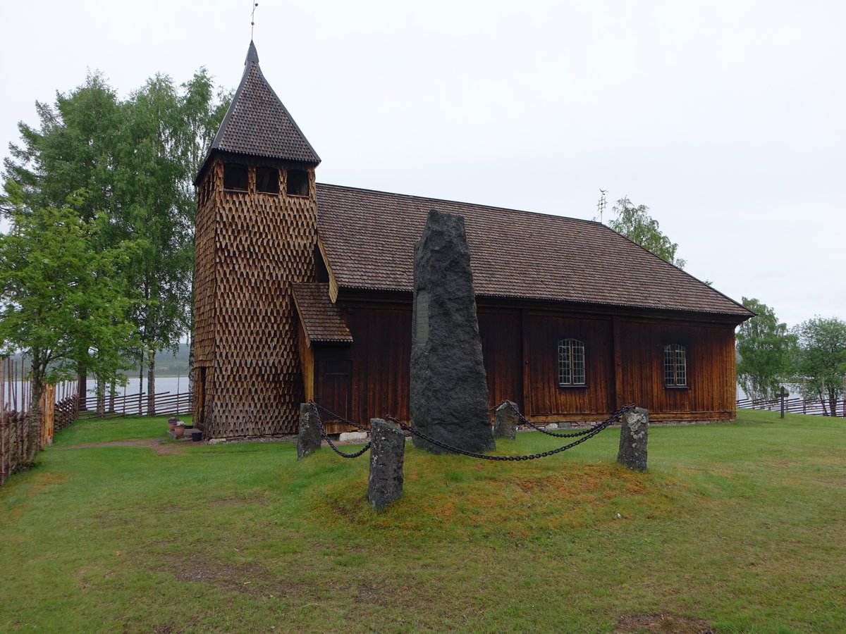 Särna, alte Holzkirche, erbaut von 1684 bis 1697, Einrichtung aus dem 18. Jahrhundert, wird benutzt für Gottesdienste im Sommer (17.06.2017)