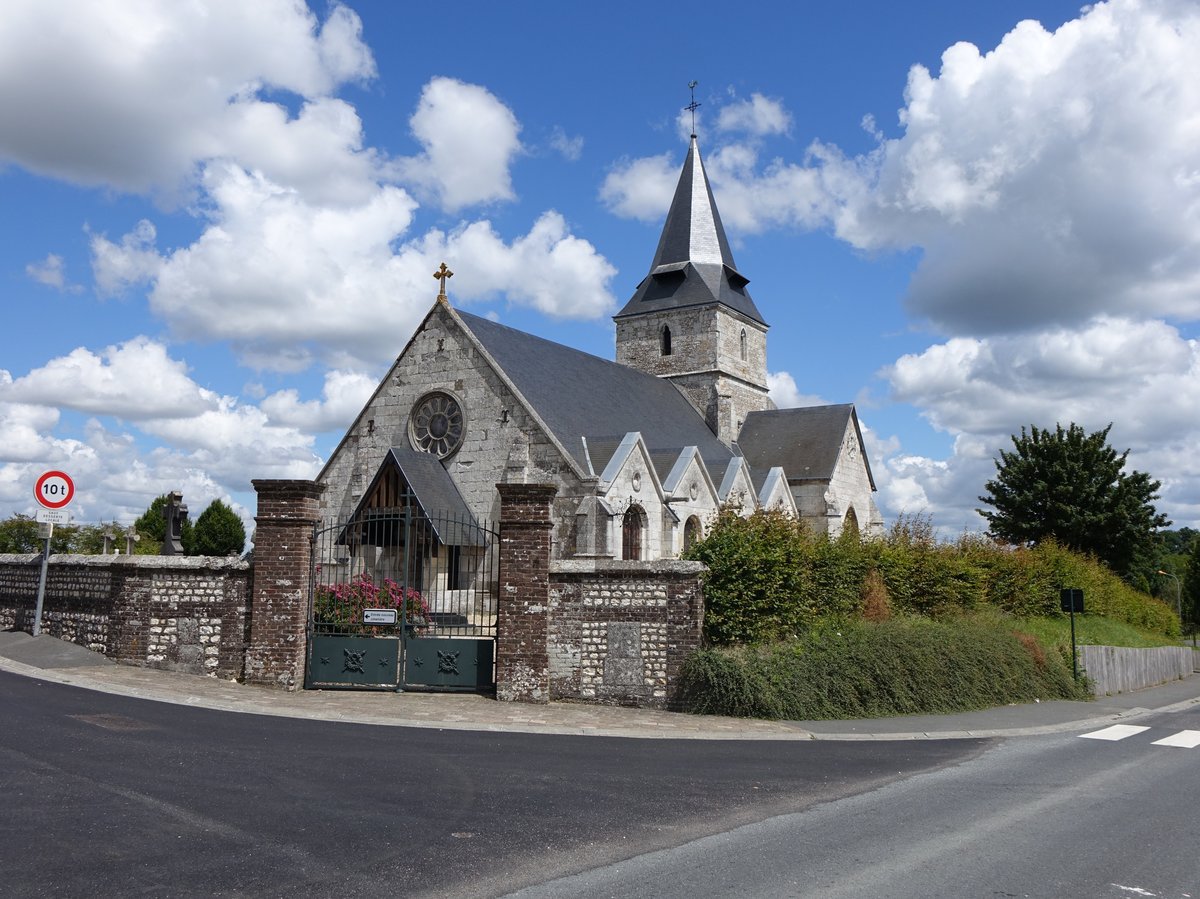 Saint-Arnoult, Kirche St. Arnoult, erbaut im 13. Jahrhundert (14.07.2016)