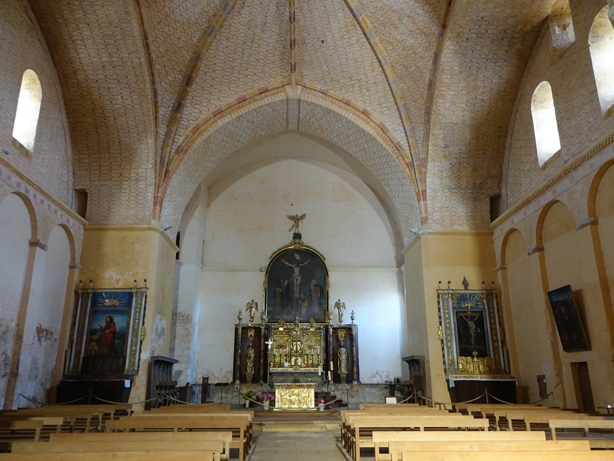 Saint-Avit-Snieur, romanischer Innenraum der Klosterkirche St. Avit, Kreuzrippengewlbe aus dem 15. Jahrhundert  (22.07.2018)