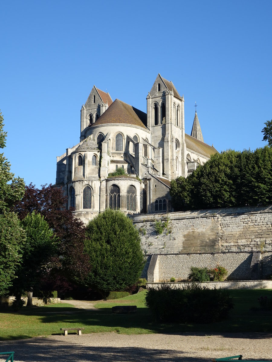 Saint-Leu-d'Esserent, Abteikirche St. Nicolas, erbaut von 1140 bis 1210 (17.07.2016)