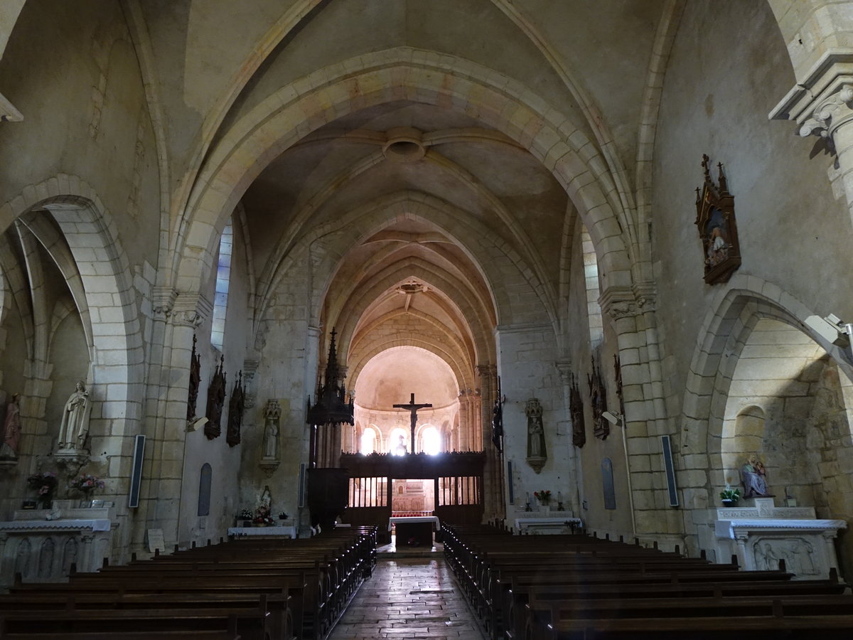 Saint Marcel, Innenraum der Kirche St. Marcel (21.09.2016)