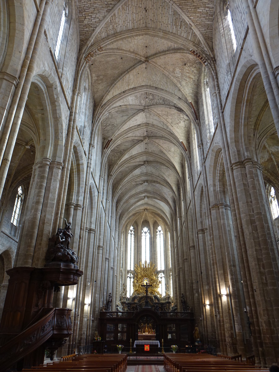 Saint-Maximin-la-Sainte-Baume, gotisches Mittelschiff der Basilika St. Maria Magdalena (27.09.2017)