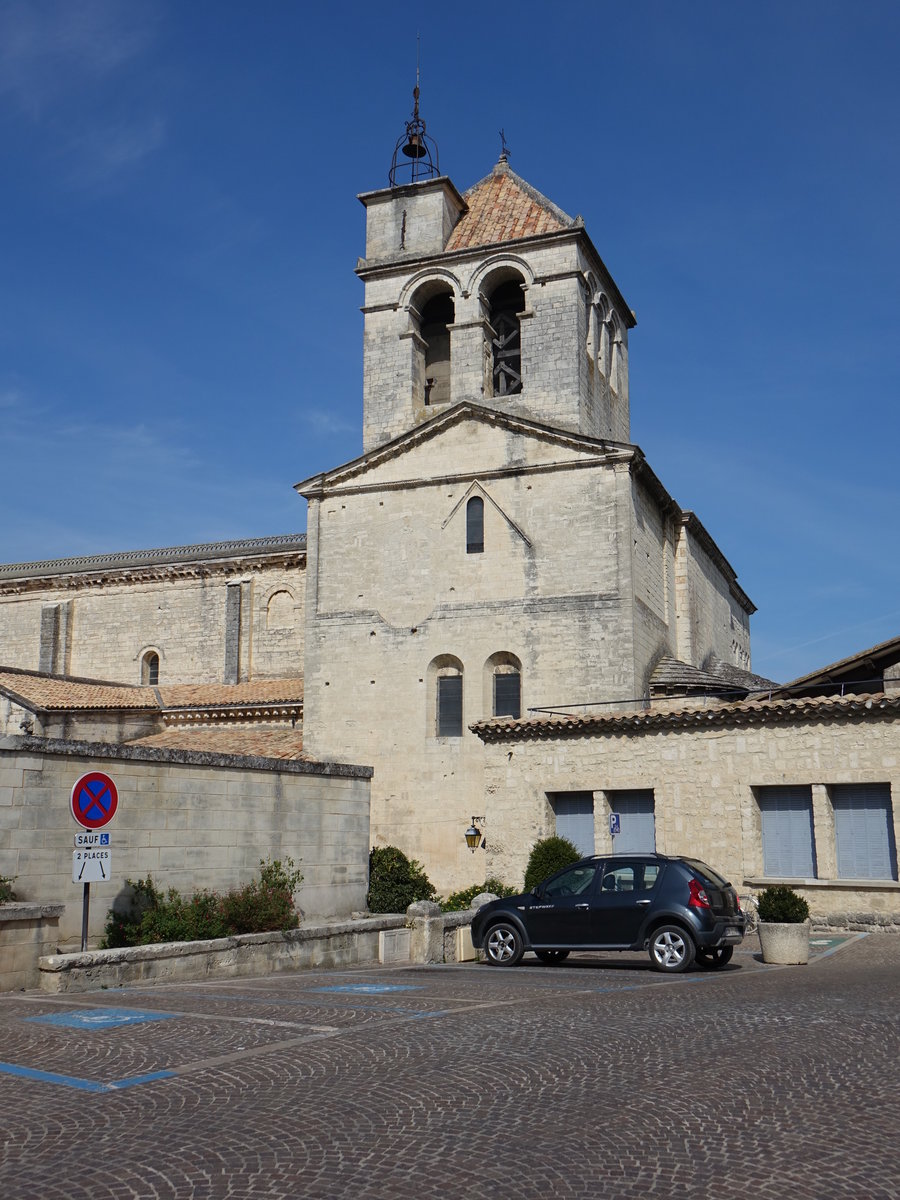 Saint-Paul-Trois-Chteaux, die Kathedrale Notre-Dame wurde im 12. Jahrhundert errichtet und ist ein Beispiel fr die von der Antike geprgte romanische Architektur in der Provence (22.09.2017)