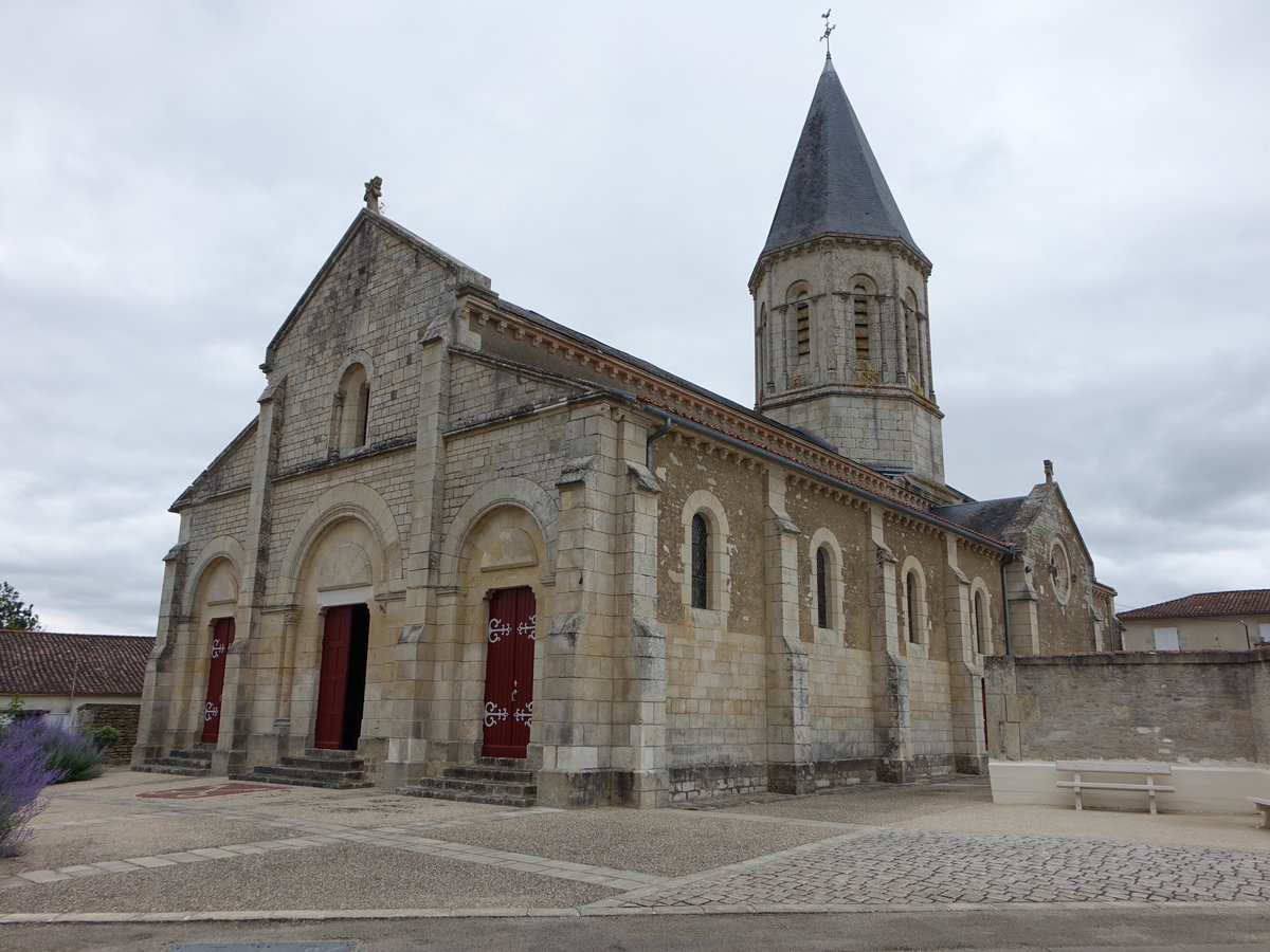 Saint-Pierre-le-Vieux, Klosterkirche St. Pierre, erbaut im 12. Jahrhundert (13.07.2017)