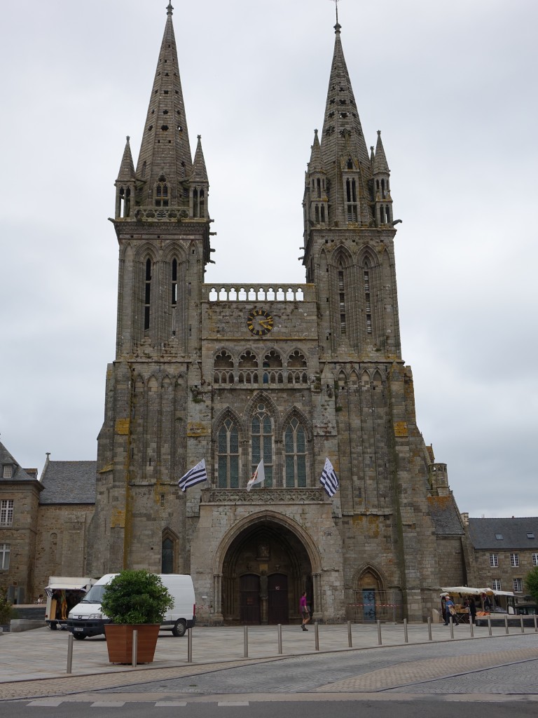 Saint-Pol-de-Leon, Kathedrale St. Paul, erbaut ab dem 13. Jahrhundert (14.07.2015)