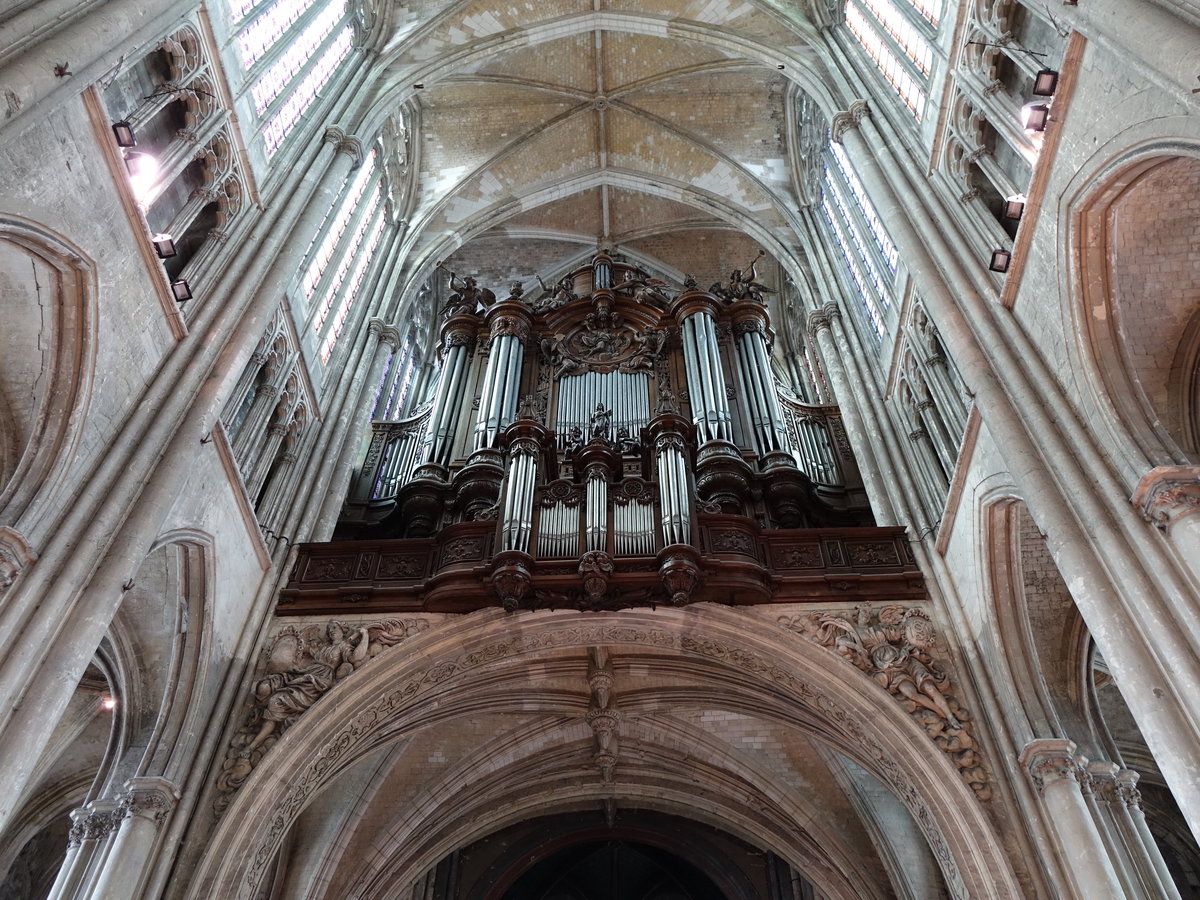 Saint-Quentin, Orgel in der Stiftskirche St. Quentin, erbaut 1700 von Jean Berain (15.05.2016)
