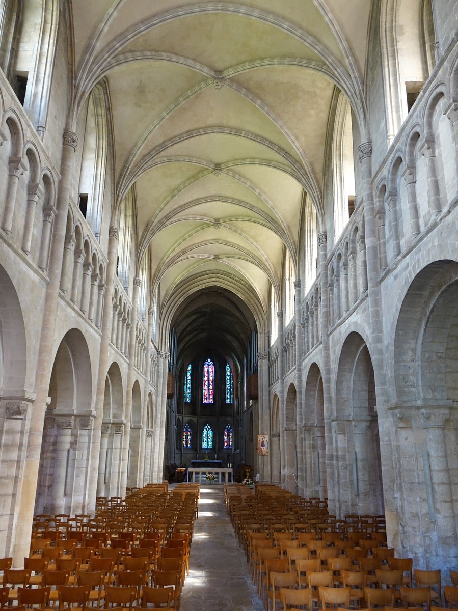 Saint-Sauveur-le-Vicomte, Mittelschiff der Abteikirche (13.07.2016)