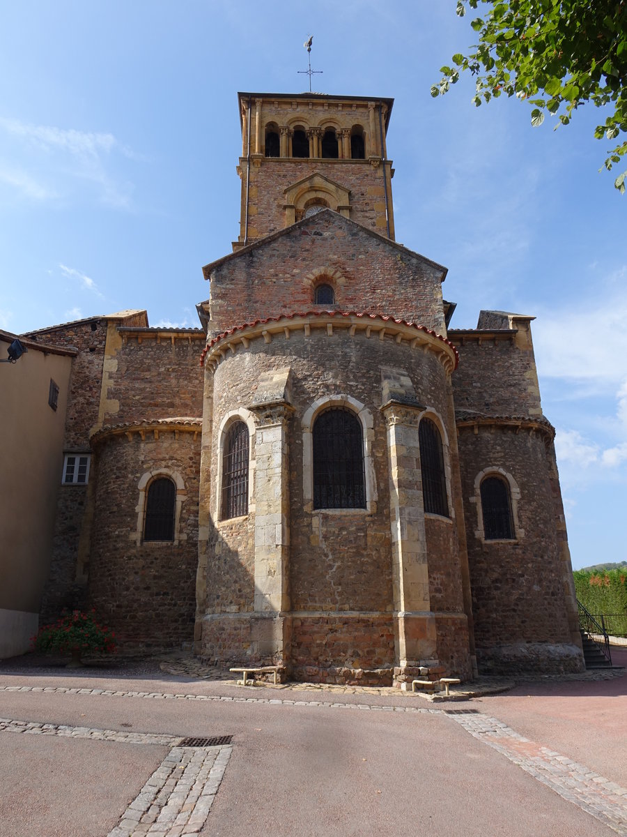 Salles-Arbuissonnas-en-Beaujolais, Kirche St. Martin, erbaut im 11. Jahrhundert, frhere Klosterkirche (23.09.2016)