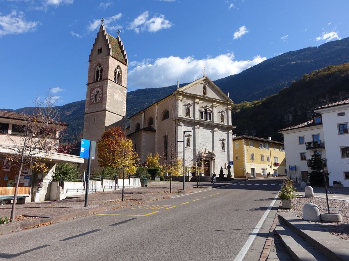 Salorno/Salurn, Pfarrkirche St. Andreas, erbaut von 1628 bis 1640 im lombardischen Barock (27.10.2017)