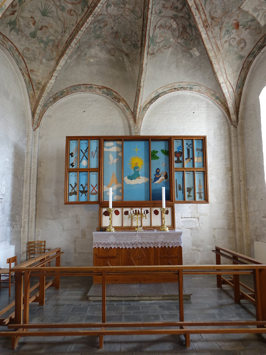 Saltum, Altar mit gotischen Figuren aus dem 15. Jahrhundert in der ev. Kirche (23.09.2020)