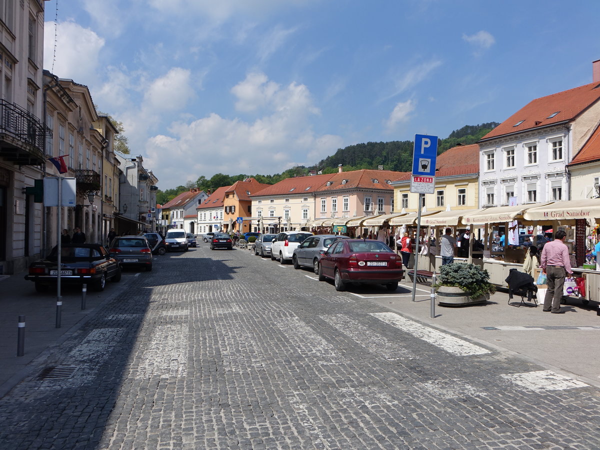 Samobor, Huser am Hauptplatz Kralja Tomislava (01.05.2017)