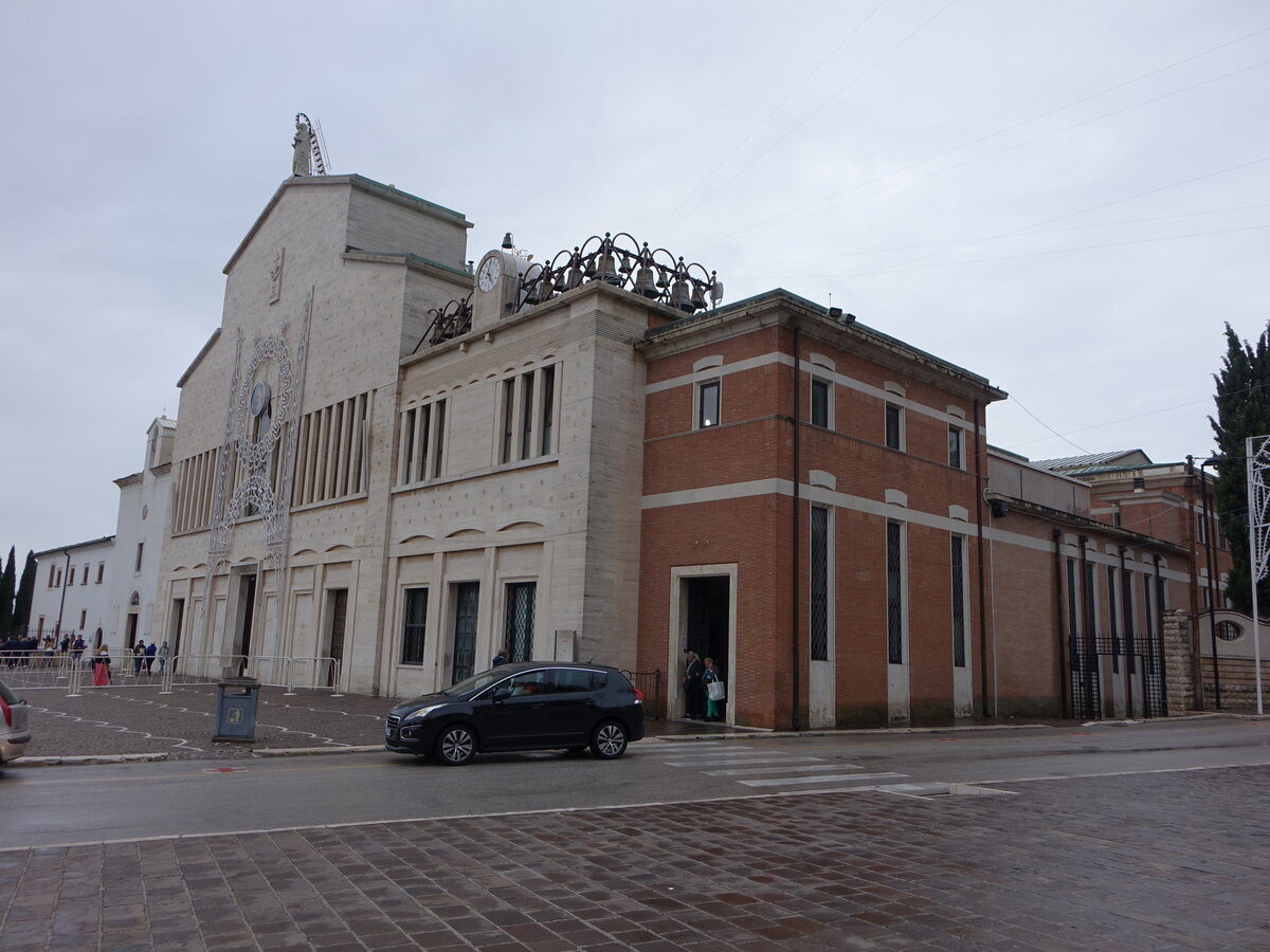 San Giovanni Rotondo, Wallfahrtskirche Santa Maria delle Grazie (26.09.2022)