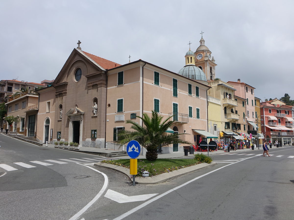 San Terenzo, Pfarrkirche St. Maria Vergine, erbaut im 17. Jahrhundert (15.06.2019)