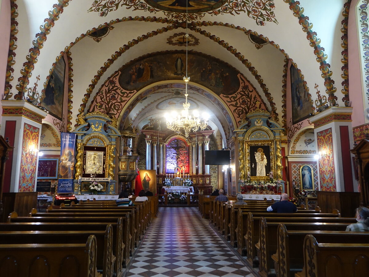 Sanok, Innenraum der kath. Pfarrkirche Hl. Kreuz (17.06.2021)