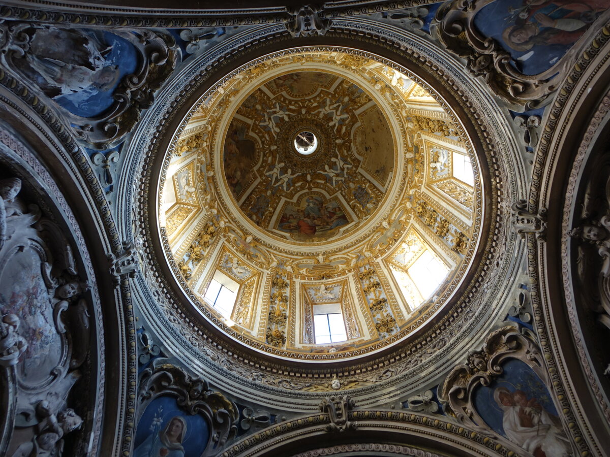Santa Maria Capua Vetere, Blick in die Kuppel des Doms St. Maria Maggiore (21.09.2022)