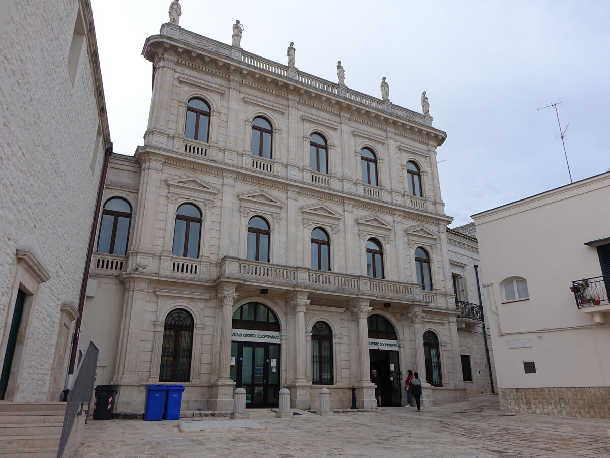 Santeramo in Colle, Palazzo de Laurentis an der Piazza Garibaldi (29.09.2022)