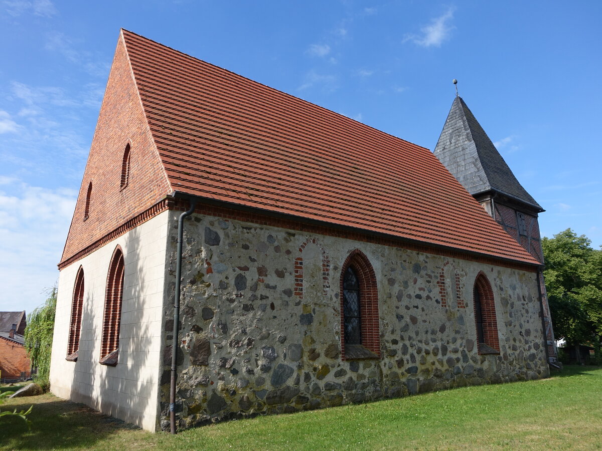 Sargleben, evangelische Kirche, sp�tgotische Feldsteinkirche (23.06.2026) 