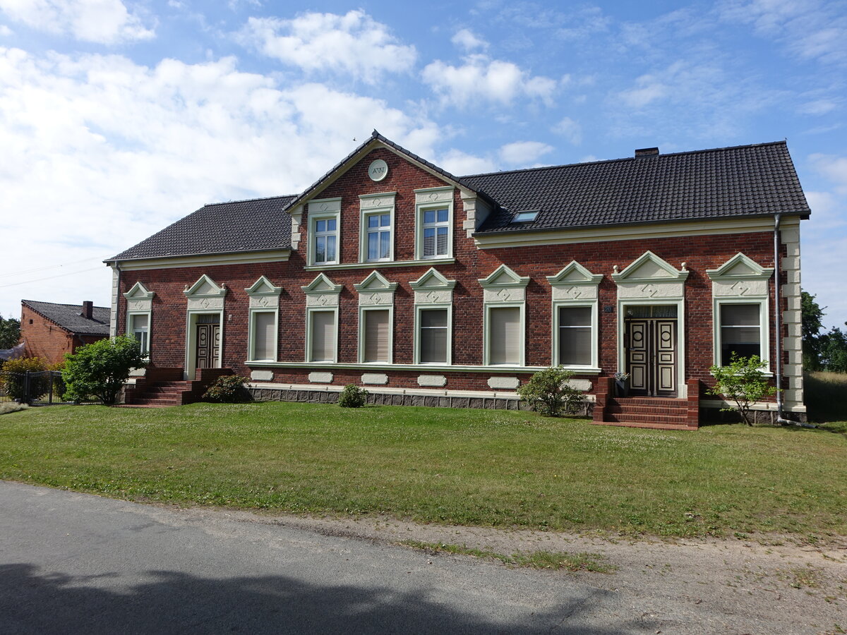 Sargleben, Geb�ude an der Sarglebener Dorfstra�e (23.06.2026)