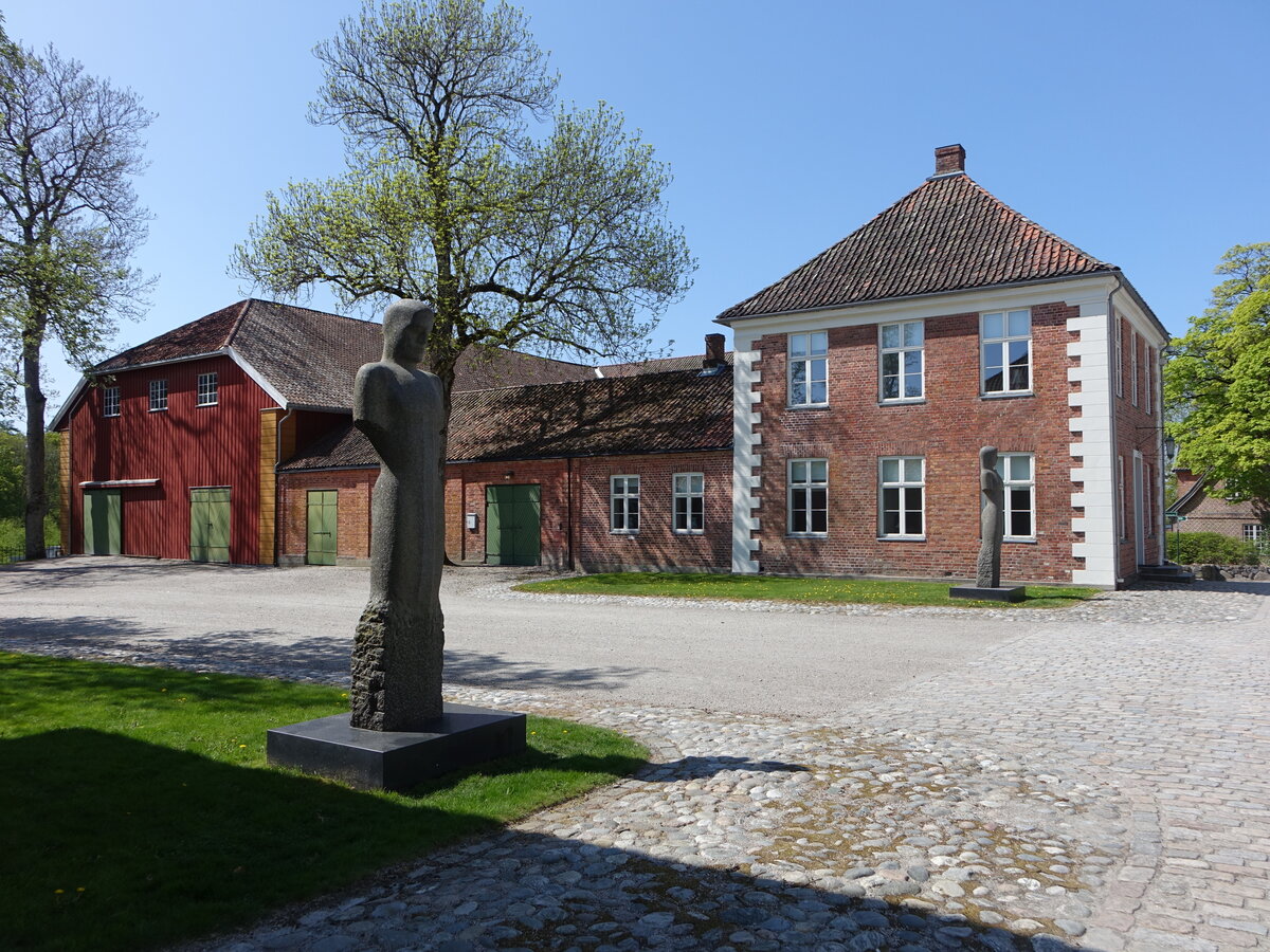 Sarpsborg, Wirtschaftsgebude am Hafslund Hovedgrd (20.05.2023)