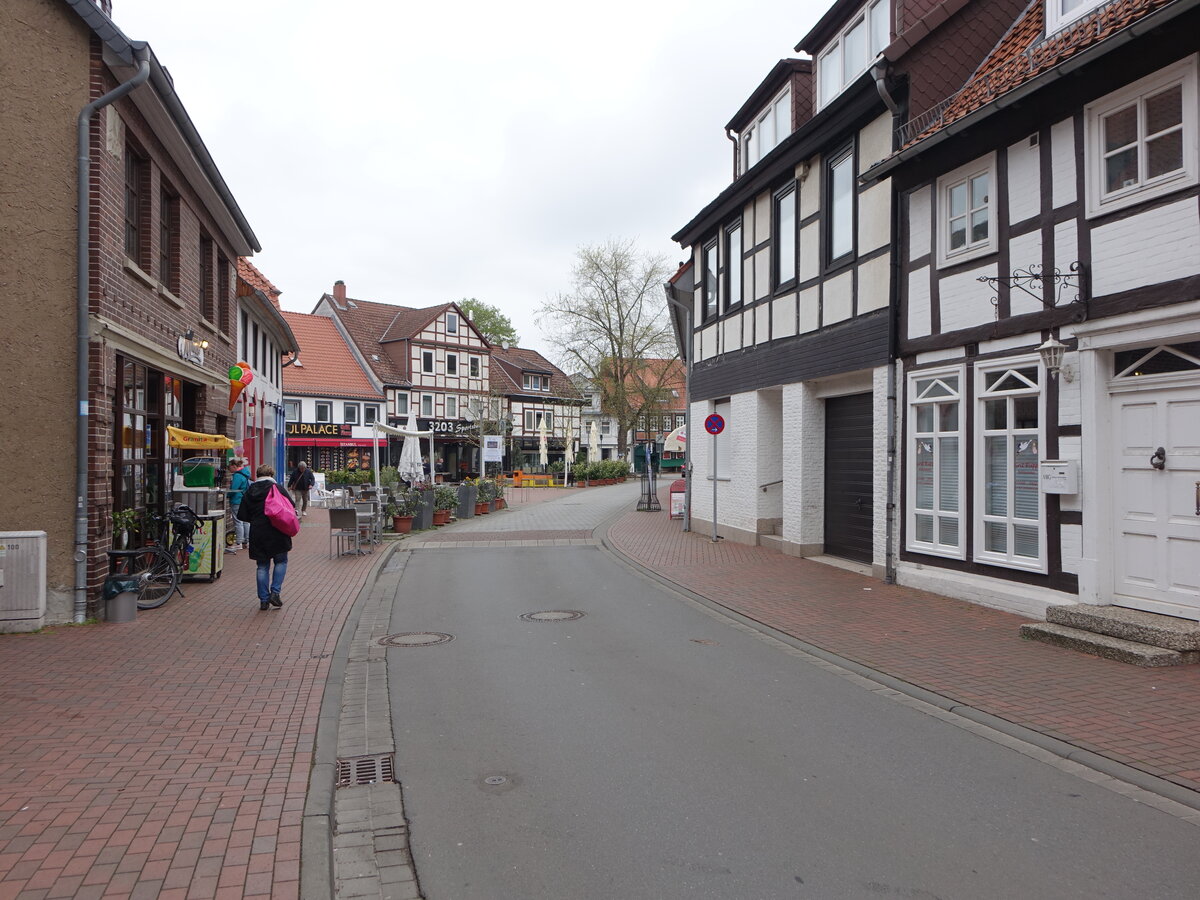 Sarstedt, Fachwerkhuser in der Steinstrae (19.04.2025)