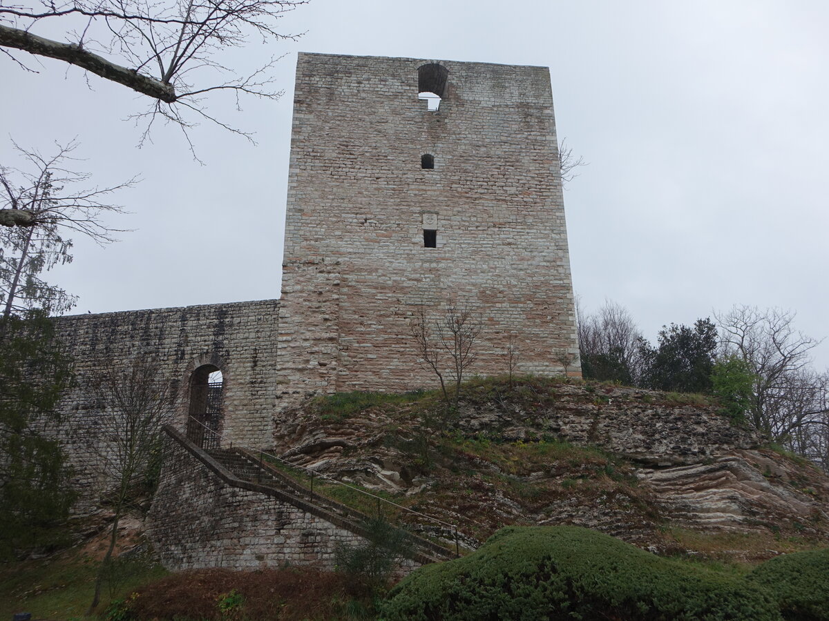 Sassoferrato, Castello, erbaut um 1150 durch Graf Atto (30.03.2022)