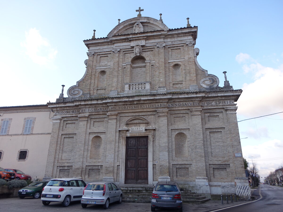 Sassoferrato, Pfarrkirche St. Maria del Piano an der Piazza St. Ugo (02.04.2022)