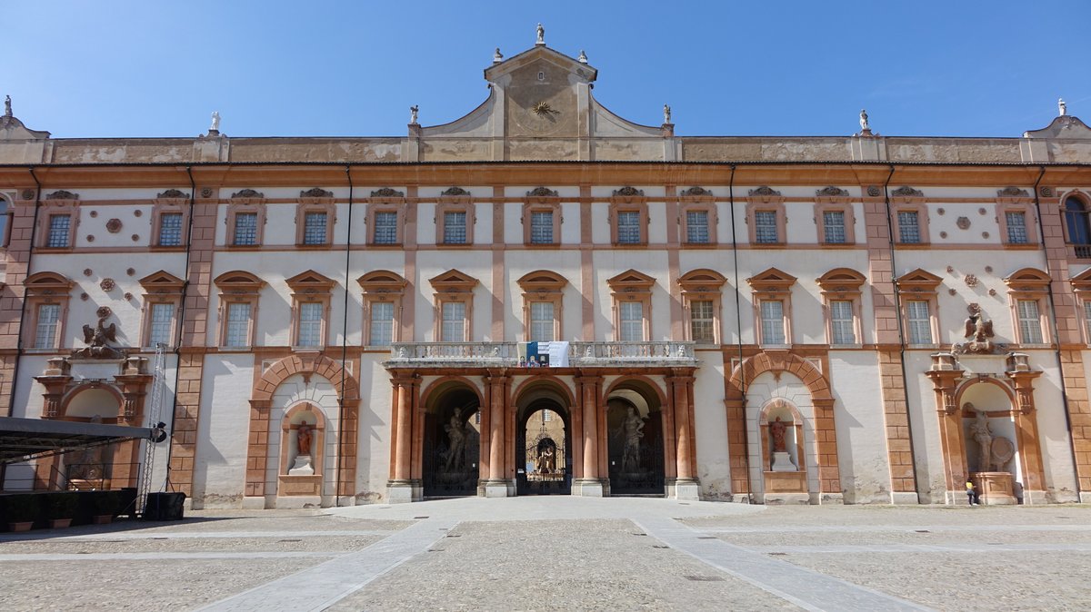 Sassuolo, Palazzo degli Estensi, heute Militärakademie, erbaut bis 1634 durch B. Avanzini (21.09.2019)