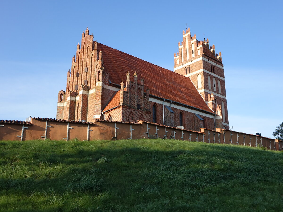 Satopy / Santoppen, Pfarrkirche St. Jodokus, erbaut bis 1343 (04.08.2021)
