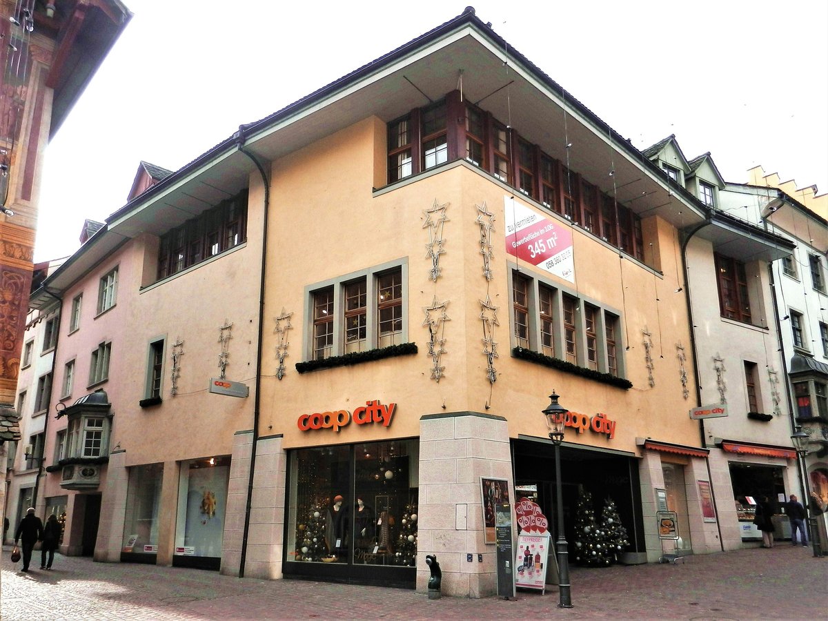 Schaffhausen, Vordergasse 69. Ehemaliges Warenhaus EPA, erffnet am 8. April 1933. Coop City seit dem 30. September 2004 - 08.11.2012