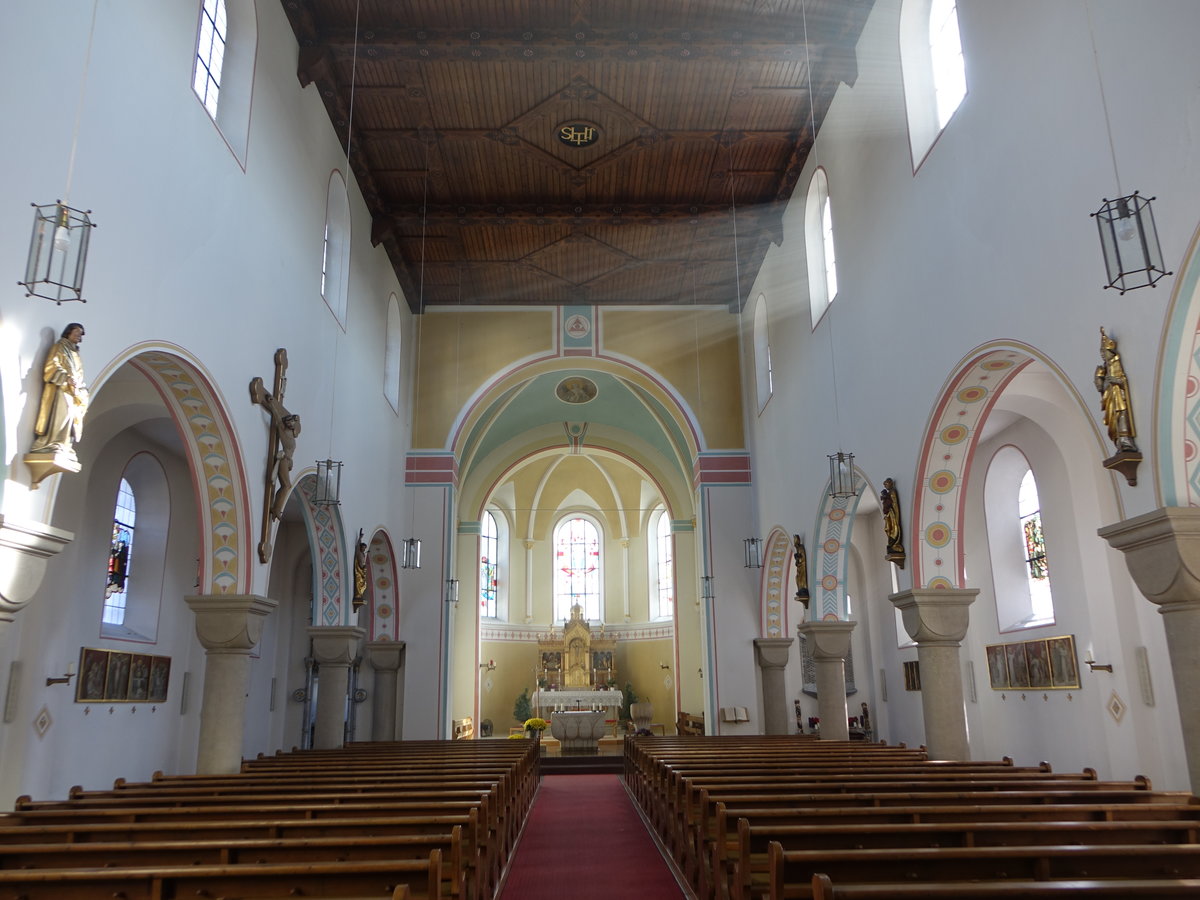 Schalding, Innenraum der kath. Pfarrkirche St. Salvator, Hochaltar von Josef Elsner (21.10.2018)