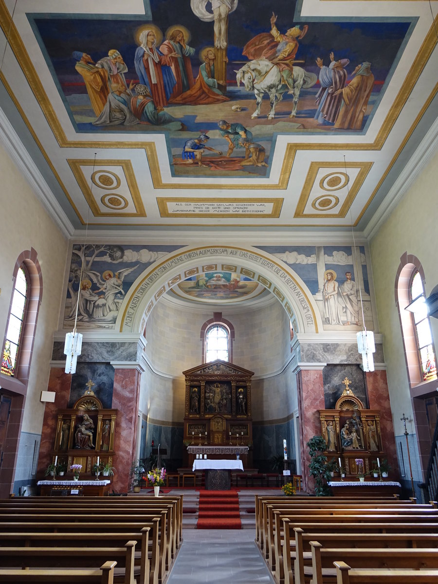 Schelingen, Innenraum der St. Gangolf Kirche, erbaut 1825 im Weinbrenner-Stil, der Architekt war Christoph Arnold (14.08.2016)