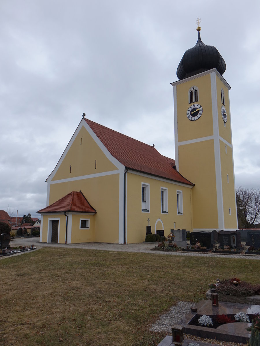 Scheuer, Wallfahrtskirche St. Maria, Saalbau mit eingezogenem Chor, Flankenturm mit Zwiebelhaube, erbaut bis 1641 (28.02.2017)