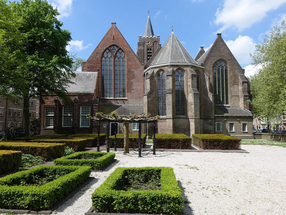 Schiedam, St. Jans Kirche, erbaut ab 1380, Mittel- und Seitenschiffe um 1400 (11.05.2016)