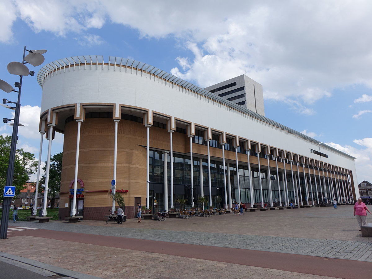 Schiedam, Theater an de Schie, erbaut 1998 durch Hans Ruijssenaars (11.05.2016)