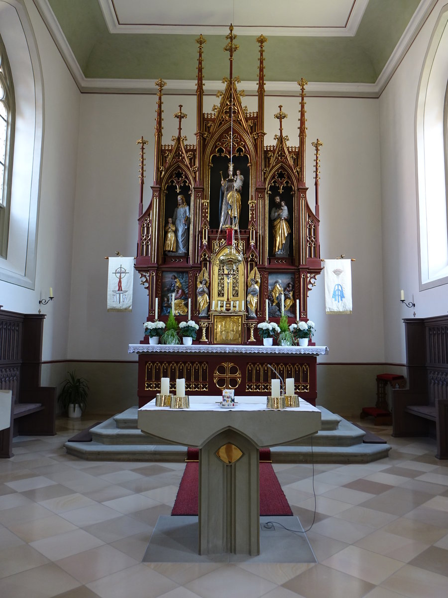 Schleerieth, neugotischer Hochaltar in der Pfarrkirche Maria Himmelfahrt (27.05.2017)