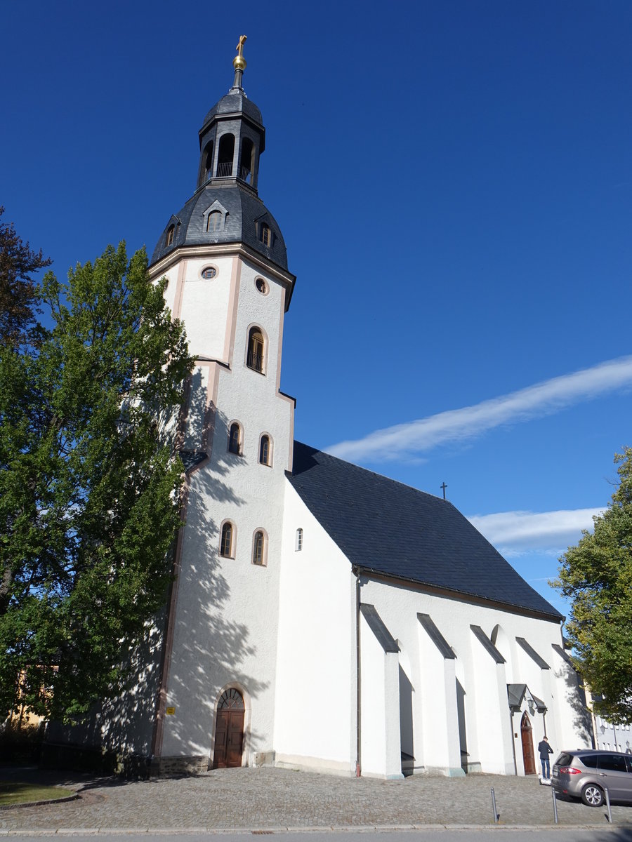 Schlettau, evangelische St. Ulrich Kirche, erbaut im 15. Jahrhundert (04.10.2020)