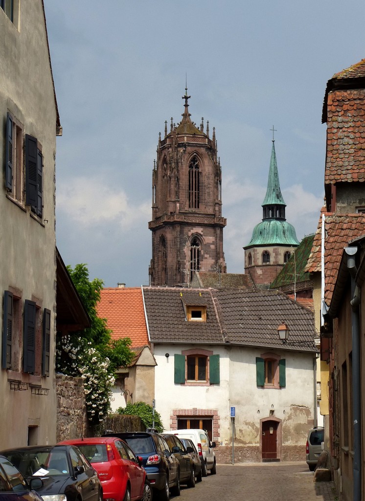 Schlettstadt, (Selestat), Blick zur Pfarrkirche St.Georg, Juni 2014