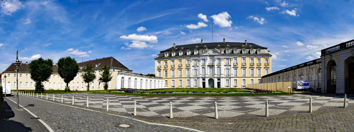 Schlo Augustusburg in Brhl - Westseite - 07.08.2017