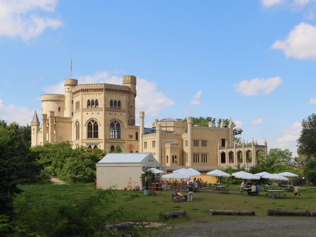 Schloss Babelsberg vor den Toren von Potsdam am 09. August. 2017.