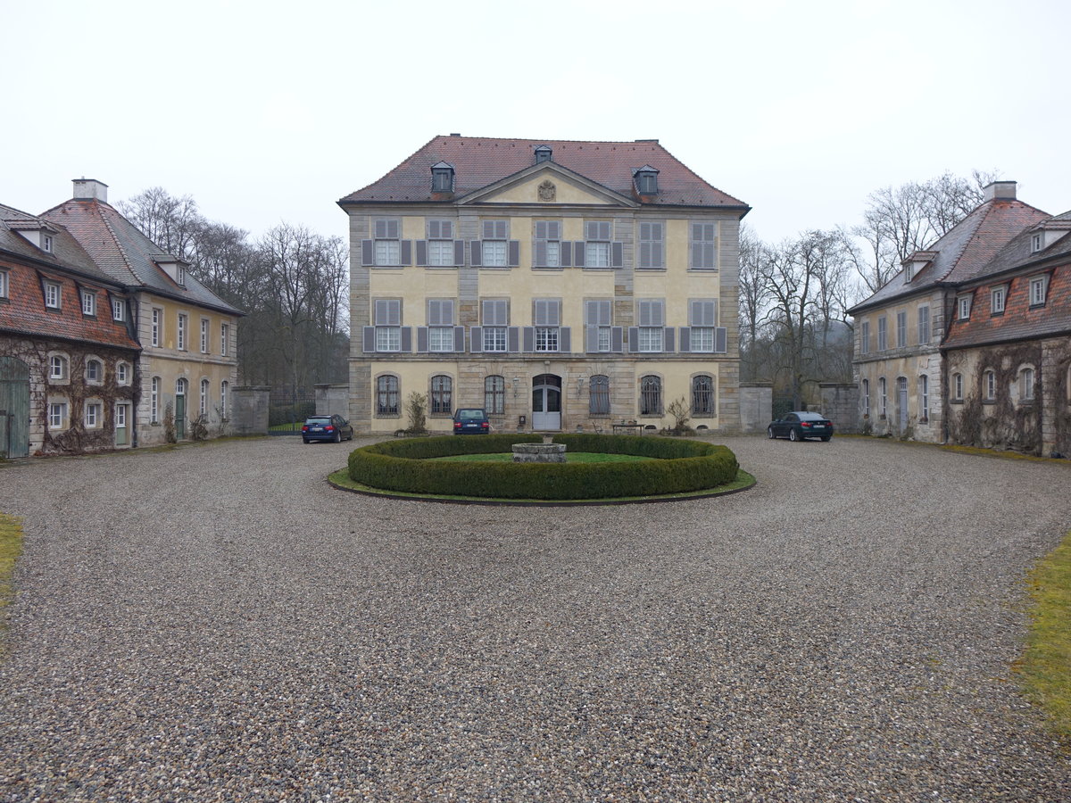 Schloss Birkenfeld, dreigeschossiger Corps de Logis mit Walmdach, erbaut von 1738–53 von Johann David Steingruber (25.03.2016)