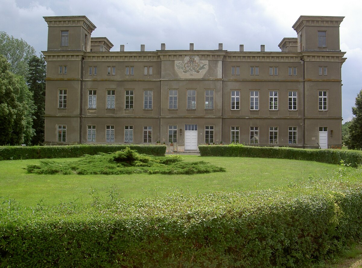 Schloss Blow, erbaut von 1742 bis 1746 durch Magnus Friedrich III. (11.07.2012)